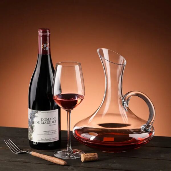 Elegant Crystal Wine Decanter - Image 3